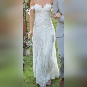 Rue de seine fox wedding gown